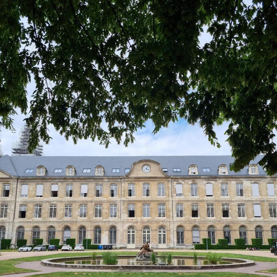 Le Fruit Defendu "Love Room" Jacuzzi Centre Ville Rouen Exterior photo