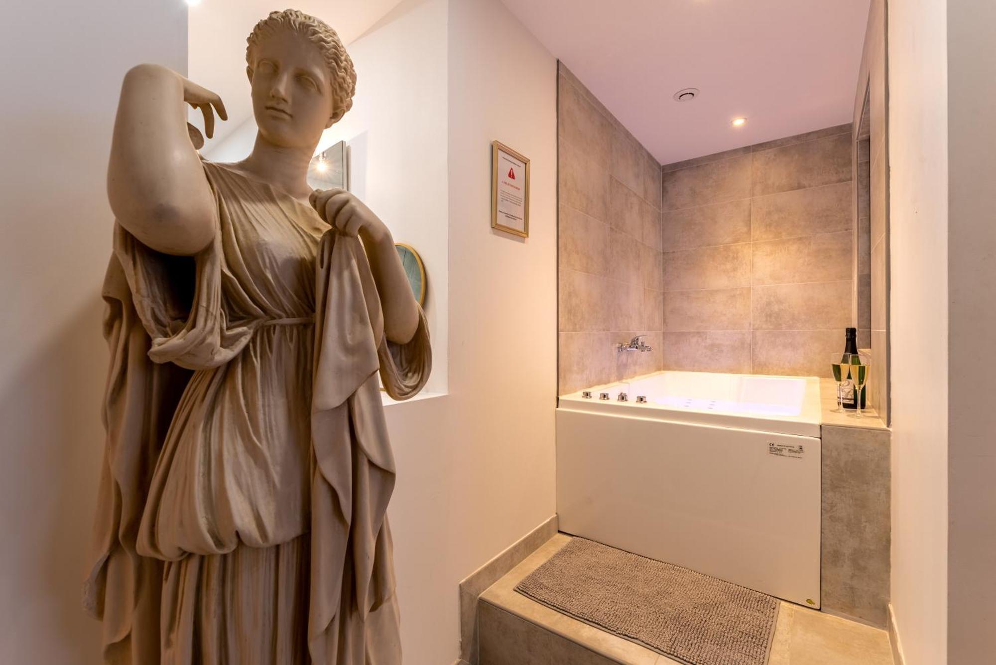 Le Fruit Defendu "Love Room" Jacuzzi Centre Ville Rouen Exterior photo